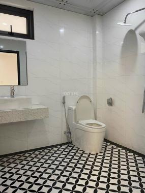 Bán nhà xây mới, mt 4m*5 tầng tại La Khê, Hà Đông, giá hạt rẻ