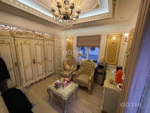 Bán nhà mặt phố Hoa Lâm, kinh doanh sầm uất, giá tăng phi mã, 110m, 11 tỷ