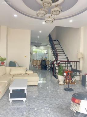 Bán nhà 3 tầng, có thang máy thuộc KDT Hà Quang - Phường Phước Hải - Nha Trang