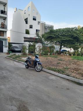 Bán đất nền góc 3 mặt tiền an phú gần Vincom mega mall thảo điền (Q.2) 111,3m2 Lh. 0909 972 783