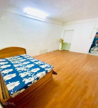 Bán nhà  ngõ 260 Kim Ngưu, HBT - Vài bước ra phố - Tiện Kinh doanh - 55m2 giá chỉ 2.7 tỷ