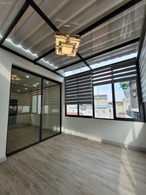 Bán gấp nhà phố Khúc Thừa Dụ Cầu Giấy 55m2 7 tầng thang máy kinh doanh ô tô tránh 15,8 tỷ