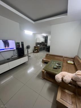 ❤ cho thuê căn hộ 2pn - Full NT - CC BellezaQ 7- Dt 70m2 - Giá rẻ 7.5 triệu - Ban công rộng
