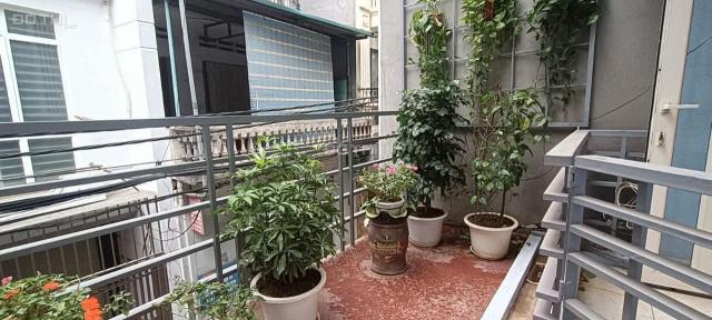Bán nhà Vạn Phúc, Hà Đông, Phố Lụa ô tô đỗ 69m2, mt 4,3m, 4 tầng, chỉ 6.09 tỷ lh 0966598554.