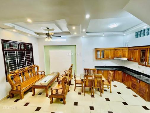 Bán nhà 44m2, mặt tiền 5.4m, 5 tầng Trương Công Giai, ngay gần Công viên Cầu giấy