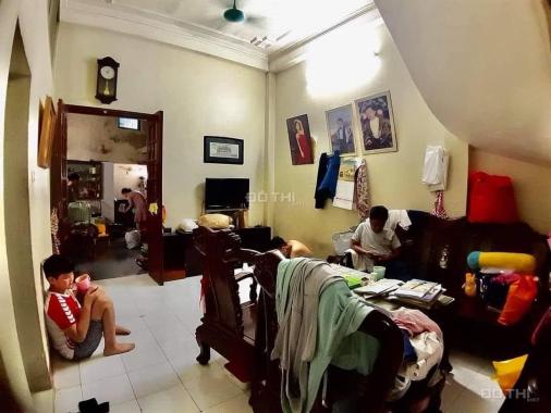 Bán nhà ngõ 29 Dịch Vọng Hậu gần phố hưởng tiện ích 39m giá nhỉnh 4 tỷ