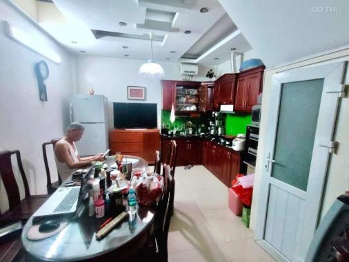 Trung Tâm Cầu Giấy - Nhà Đẹp Tự Xây - GẦN Ô TÔ - Ngõ thông thoáng- An sinh đỉnh cao