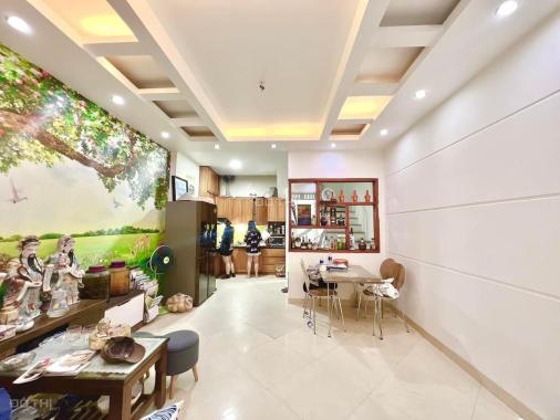 Bán Nhà Hồ Đắc Di- Quận Đống Đa, Lô Góc, tặng nội thất. 41m x5 Tầng.MT4m