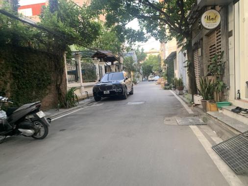 Bán gấp 52m đất ngõ 69 Tư Đình, Ngõ yên tĩnh, oto 4 chỗ tránh, cách Cổ Linh chỉ 100m