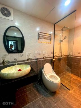 CHỦ CẦN TIỀN BÁN GẤP NHÀ MẶT PHỐ NGUYỄN KHANG 60M 6 TẦNG THANG MÁY 17,5 TỶ.