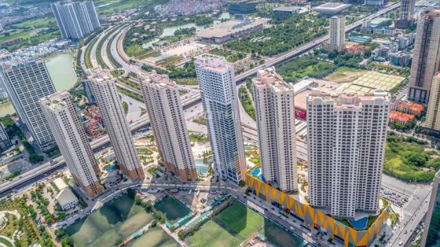 2PN 2WC ảnh chụp thật, giá bán 4.25 tỷ tòa C3 Vinhomes D'Capitale Trần Duy Hưng, trung tâm dự án