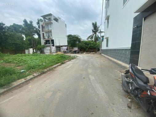 Cần bán lô đất 3 Mặt tiền 111,3m2, An Phú Quận 2, giá 144tr/m2, sổ chính chủ, khu an ninh.