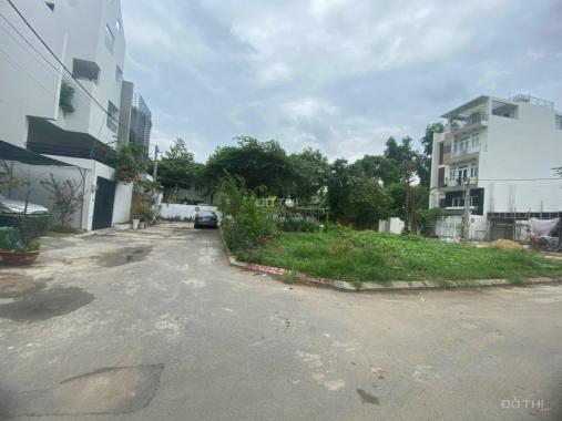 Cần bán lô đất 3 Mặt tiền 111,3m2, An Phú Quận 2, giá 144tr/m2, sổ chính chủ, khu an ninh.