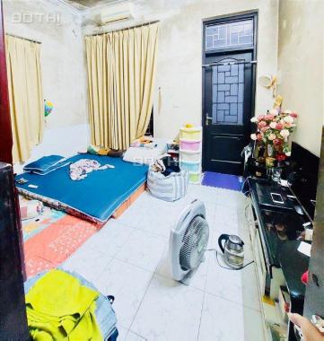 Giảm chào 1.4 Tỷ - Nhà đẹp Dương Quảng Hàm - TT Cầu Giấy - giá 7.6 Tỷ