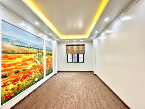 Bán nhà ngõ Vĩnh Tuy, HBT - Nhà mới đẹp - Ngõ rộng ô tô đỗ - 30m2 x 5T giá chỉ 4.75 tỷ