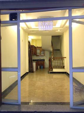 Bán nhà phố Kim Đồng, ô tô cách 50m, đẹp, 35m2 x 4 tầng. Giá 3,2 tỷ