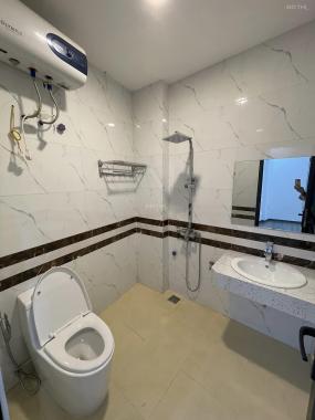 Bán nhà 9 phố Hào Nam  35m2 xây 5T mặt tiền 3.62 m giá bán 4.45Tỷ cách phố 2 nhà