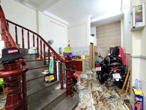 Bán Nhà HXH, sát MT Lạc Long Quân - Quận 11 - 50m2, ngang 4.5M, 4 Tầng, giá cực rẻ