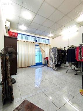 Bán Nhà HXH, sát MT Lạc Long Quân - Quận 11 - 50m2, ngang 4.5M, 4 Tầng, giá cực rẻ
