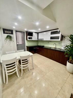 Bán nhà 2 tầng mặt ngõ kinh doanh ô tô vào nhà 45m2 nhỉnh 2 tỷ