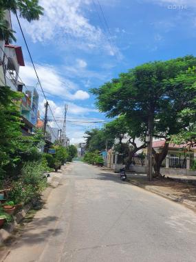 Bán nhà đường số Nguyễn Duy Trinh, Quận 9, nhà đẹp, đường 10m, 117m2, giá 10.5tỷ bán gấp