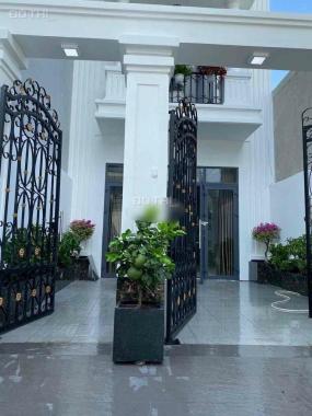 Bán nhà đẹp mới, Phước Long B, Quận 9, 100m2, 1 trệt 2 lầu, giá 8,5tỷ, đường rộng, khu an ninh.