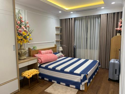 Cho thuê căn hộ 2PN tòa C6 Vinhomes D'Capitale Trần Duy Hưng full nội thất, giá chỉ 18tr