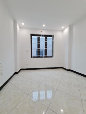 Bán nhà Tả Thanh Oai Thanh Trì 35m2 ô tô 7 chỗ qua cửa nhỉnh 2 tỷ