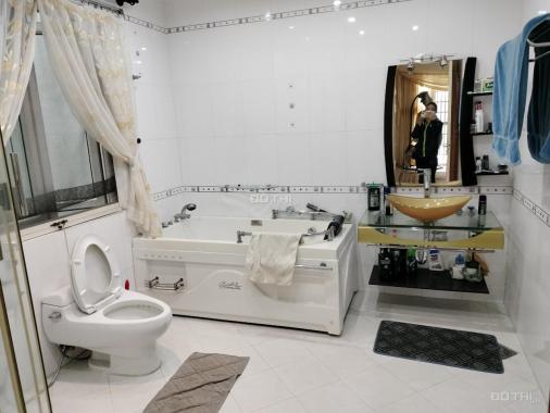 Chính chủ cần bán nhà biệt thự đường Võ Thị Sáu, Phường 2, TP. Vũng Tàu.