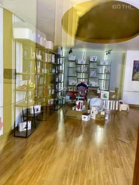 Bán nhà mặt phố Ô Chợ Dừa, Xã Đàn 60m2 MT 5,4m, 5 tầng thông sàn, thang máy, vỉa hè KD giá 34,5 tỷ