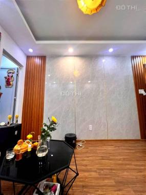 Bán căn hộ tập thể tại Phường Quỳnh Lôi, Hai Bà Trưng, Hà Nội diện tích 36m2 giá 1.15 tỷ