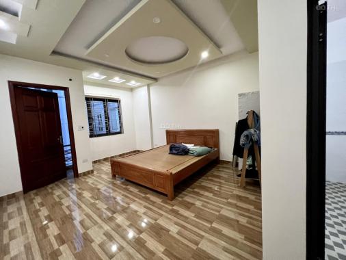 Cho thuê nguyên nhà 4 tầng mặt ngõ 254 Văn Cao, oto ra vào thoải mái
