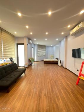 Bán nhà Kim Đồng lô góc ngõ to như phố 65m2 x 7 tầng thang máy 12 tỷ