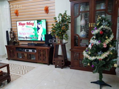 TT CẦU GIẤY - 50M Ô tô tránh - Nhà Đẹp Ngõ thông thoáng - Giá 5.3 tỉ