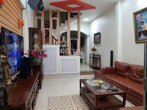 TT CẦU GIẤY - 50M Ô tô tránh - Nhà Đẹp Ngõ thông thoáng - Giá 5.3 tỉ