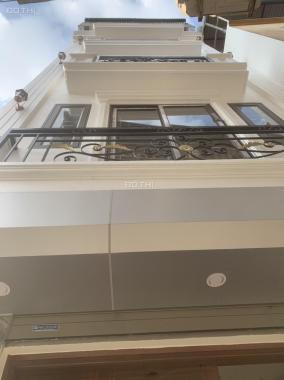 Bán nhà đẹp rẻ tại phường Cự Khối, quận Long Biên, Hà Nội xây dựng 4 tầng