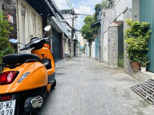 Bán Nhà Sát MT, Hẻm Ô tô Quận 4 - 65m2, 4 Tầng BTCT, Sân Thượng, Mới ở Ngay