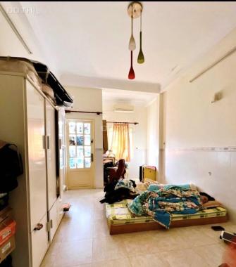 Bán Nhà Sát MT, Hẻm Ô tô Quận 4 - 65m2, 4 Tầng BTCT, Sân Thượng, Mới ở Ngay