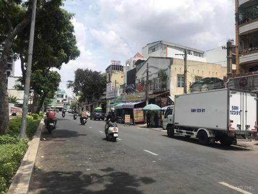 BIỆT THỰ NGAY VÒNG XOAY 3/2 vs CMT8, DTSD: 1,300 M2, 4 TẦNG, 25 PN, SÂN RỘNG, 250TR/T