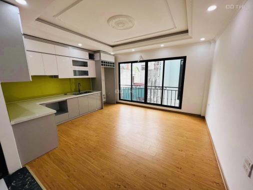 Bán nhà riêng mới xây gần ngõ ô tô 35 Cát Linh, 6 tầng thang máy, CẮT LỖ GIẢM 1.5 TỶ, gần ô tô
