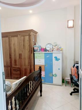 Bán nhà phố Tân Mai-Kim Đồng, 43m2 x 5T đẹp, ba bước ra đường ô tô. Giá 3,9 tỷ