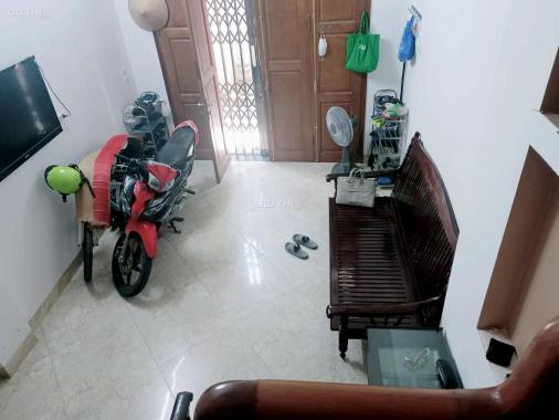 Bán nhà phố Tân Mai-Kim Đồng, 43m2 x 5T đẹp, ba bước ra đường ô tô. Giá 3,9 tỷ
