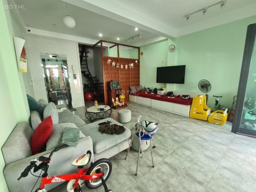 Chính chủ bán nhà 47m2 5T thang máy ngõ 158 võ chí công khu phân lô ôtô tránh kinh doanh vp