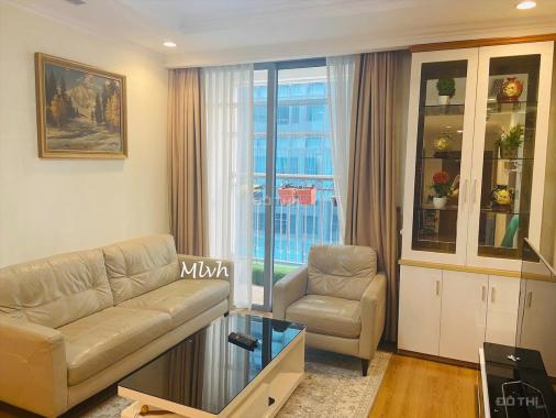 Cho thuê căn hộ chung cư Vinhomes Nguyễn Chí Thanh, tầng 22, 2 phòng ngủ, hướng ĐN