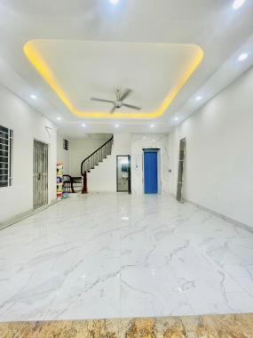 Bán Nhà Lương Đình Của- Quận Đống Đa. Thang Máy, Tặng Nội Thất. 45m x6 tầng. MT4,6m. 7 tỷ