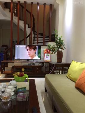 Nhà đẹp ở ngay - TT Cầu Giấy - Ngõ Thông Thoáng - Nội thất Xịn Sò - giá 6.65 Tỉ