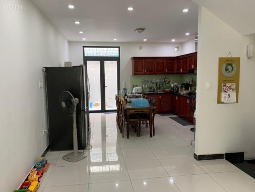 Cho thuê tầng trệt + tầng 1 nhà phố tại khu đô thị Vạn Phúc