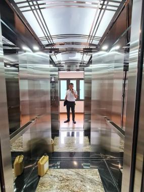 Cực hot bán nhà mặt phố Bạch Mai lô góc 52m2 thang máy chỉ 12 tỷ