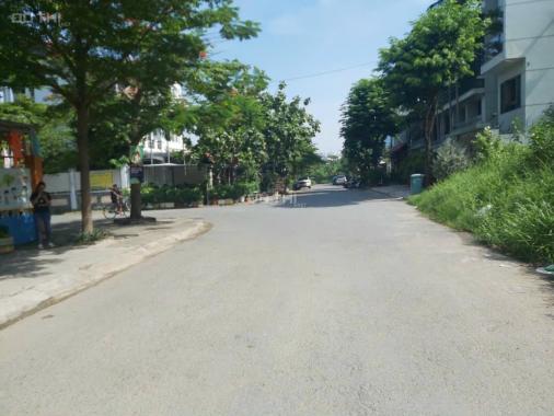 Bán đất mặt đường 63 KDC Phú Nhuận 10ha Q.2 gần chợ tân lập (165m2) nền j2 LH. 0918 481 296