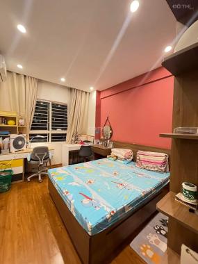 Chính chủ bán CH CTM Cầu Giấy, DT 50m, 2 ngủ, NT đầy đủ, giá 2 tỷ. 0971085383